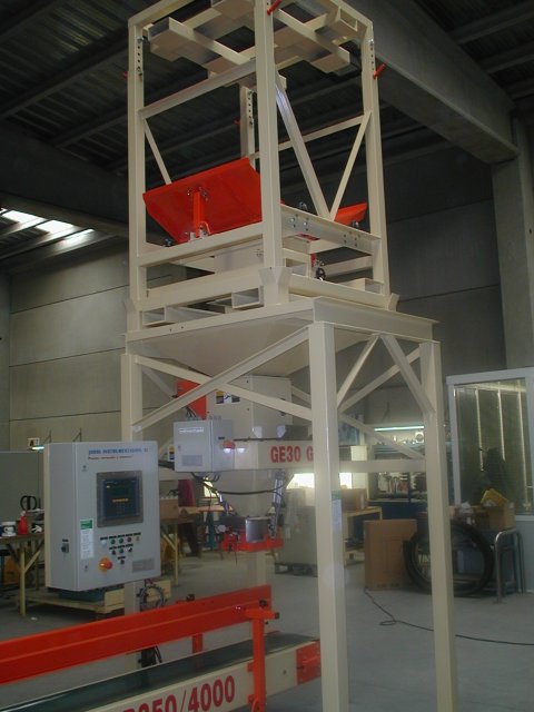 Small Mobil Bagging System with G 30 Scale